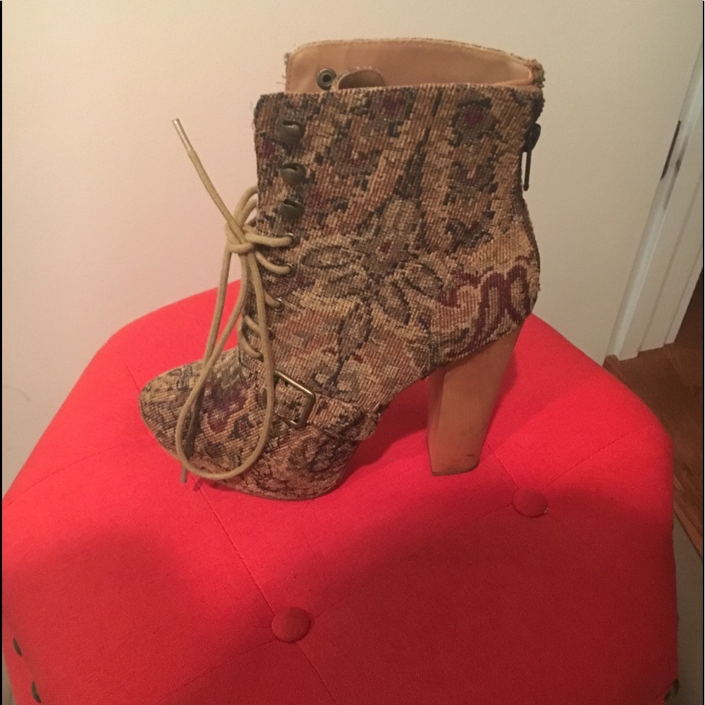 STEVE MADDEN